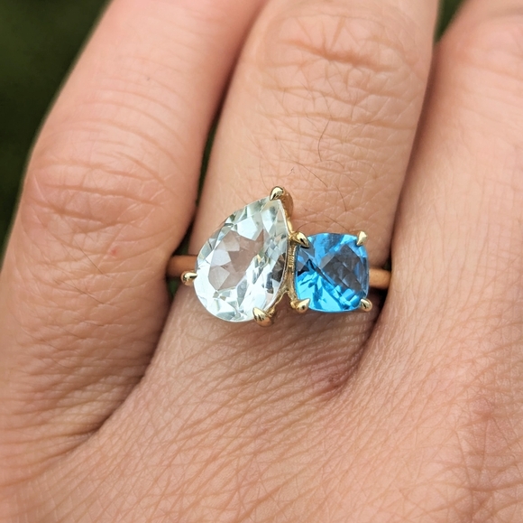 14k yellow gold two stone pear and cushion topaz ring - Picture 7 of 8